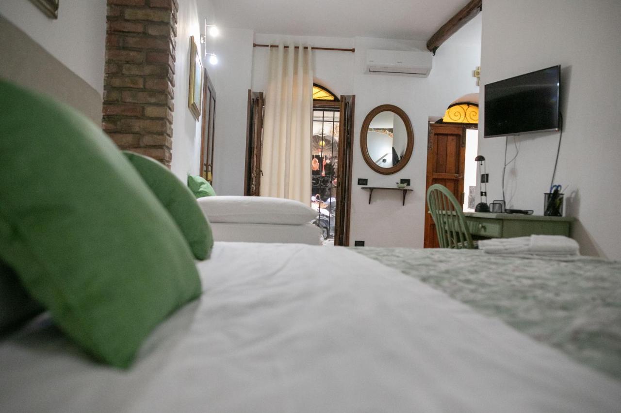 A 38Passi Dal Mare Villa เชฟาลู ภายนอก รูปภาพ